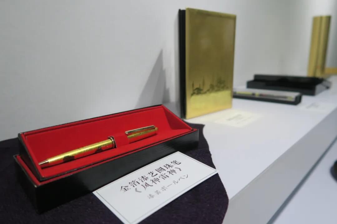 Japanese gold-leaf crafts pencil