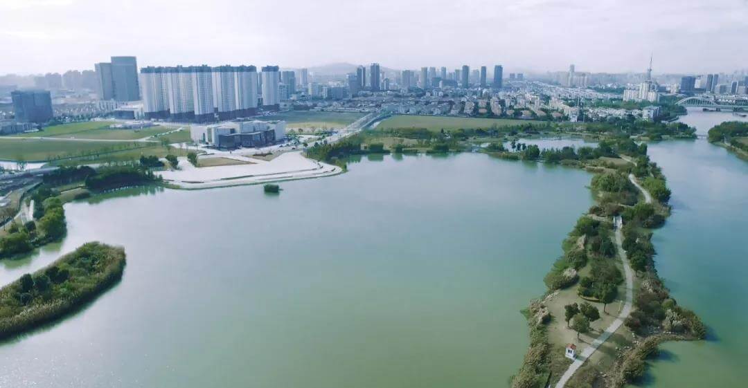 Suzhou Wuzhong Museum facing Dantai Lake