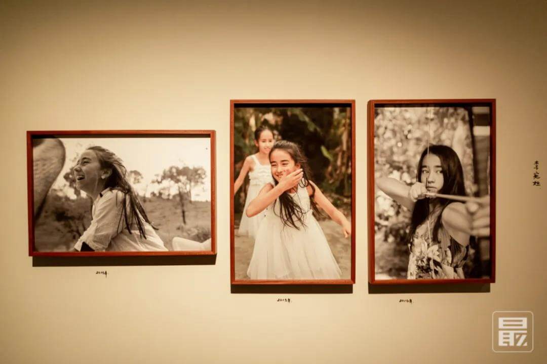 The exhibition recorded the daily life of dada sisters in Xishuangbanna rainforest