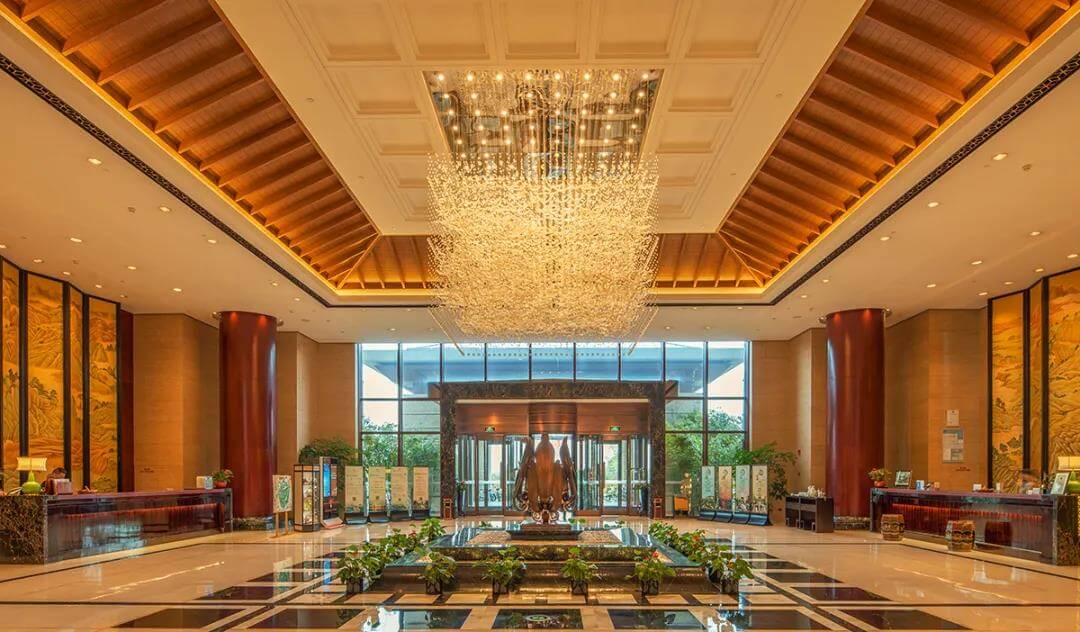 East Taihu Lake Grand Hotel lobby