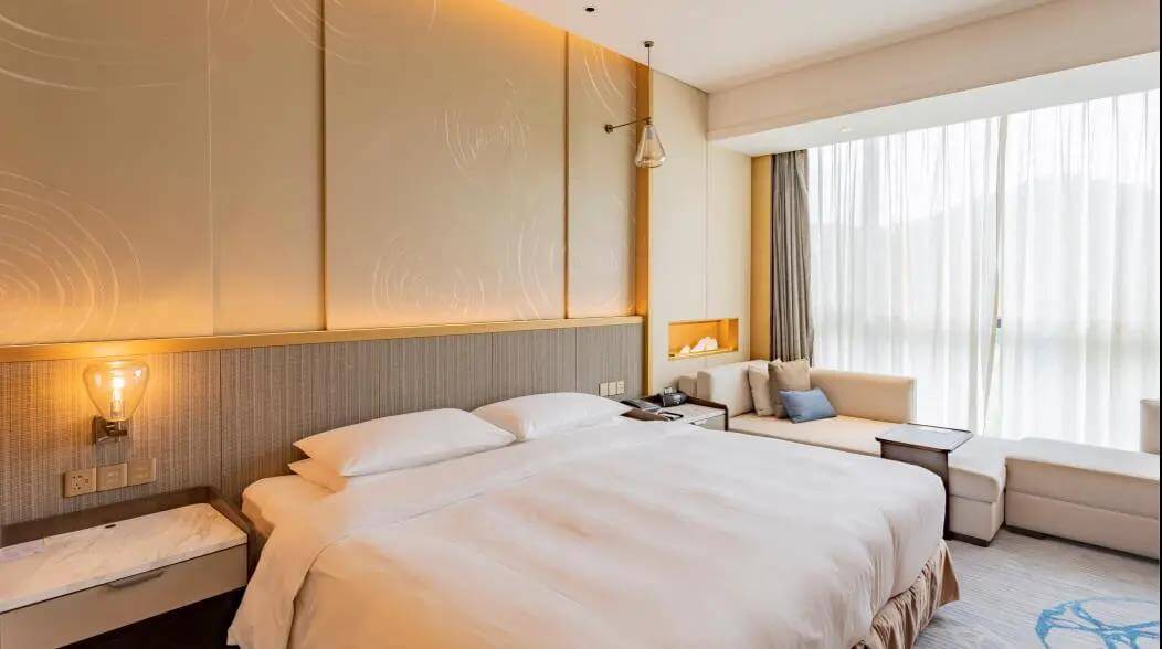 Renaissance Suzhou Taihu Lake Hotel Guest Room